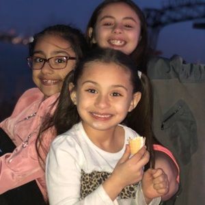 Meet your Posher, Dora